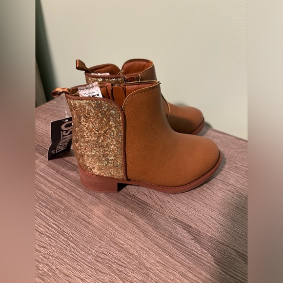NWT Toddler Girl Booties - Picture 1 of 4